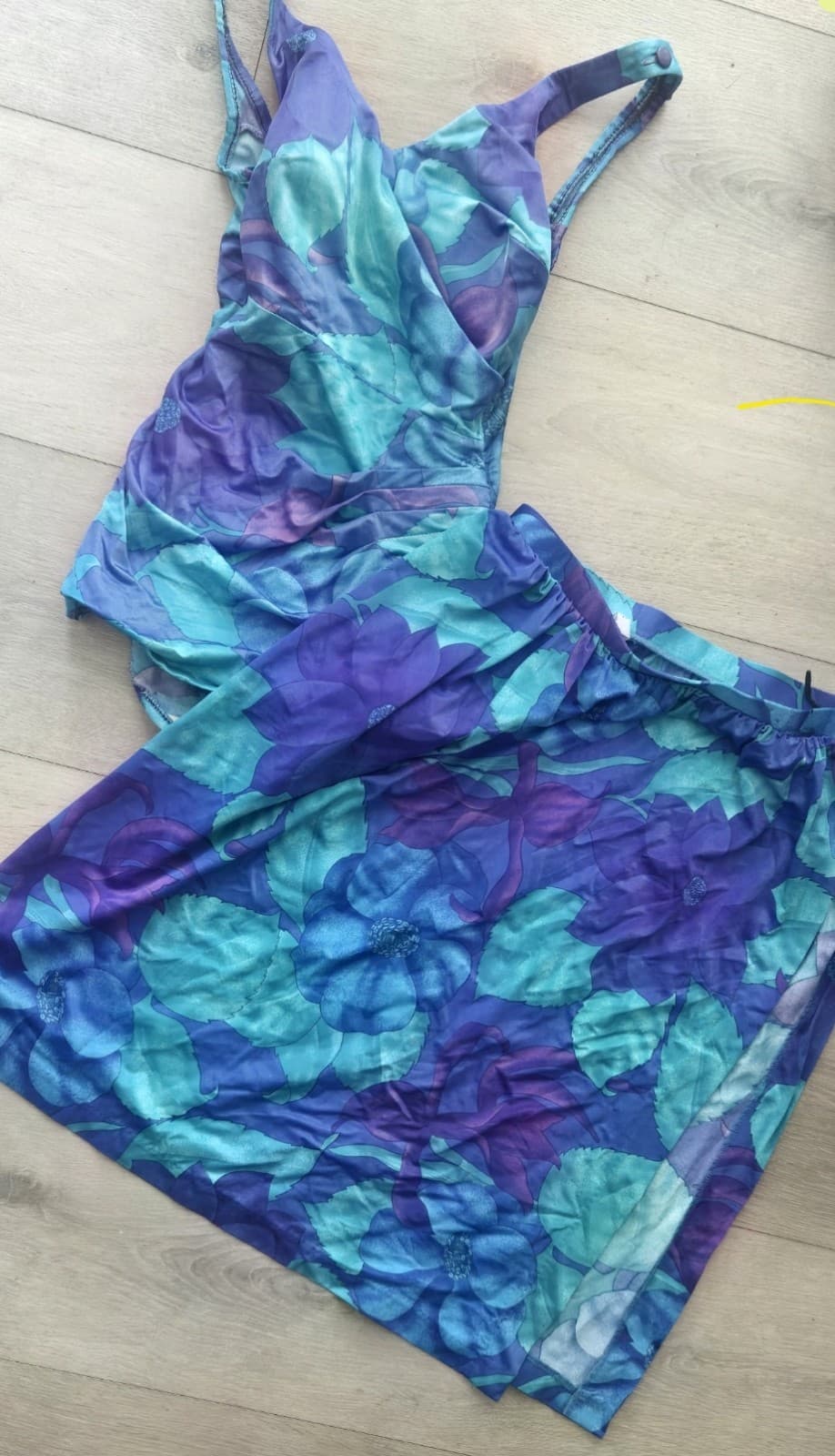 Vintage 1970s Roxanne Floral Swimdress & Matching Sarong Wrap 2-Piece Set