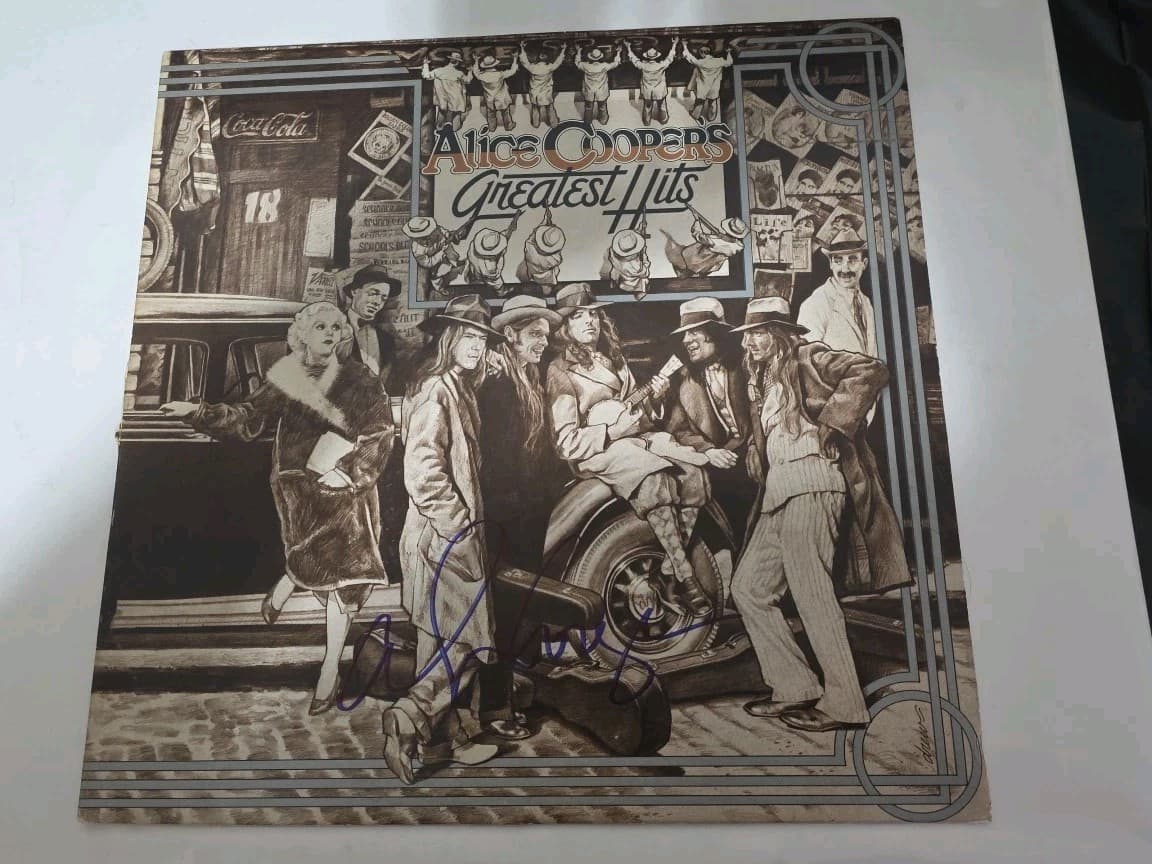 Alice Cooper's Greatest Hits Autographed Vinyl Becket Witnessed