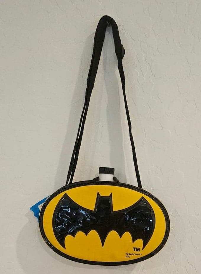 DC Comics Batman Canteen Water Bottle and Carrying Case Adjustable Strap