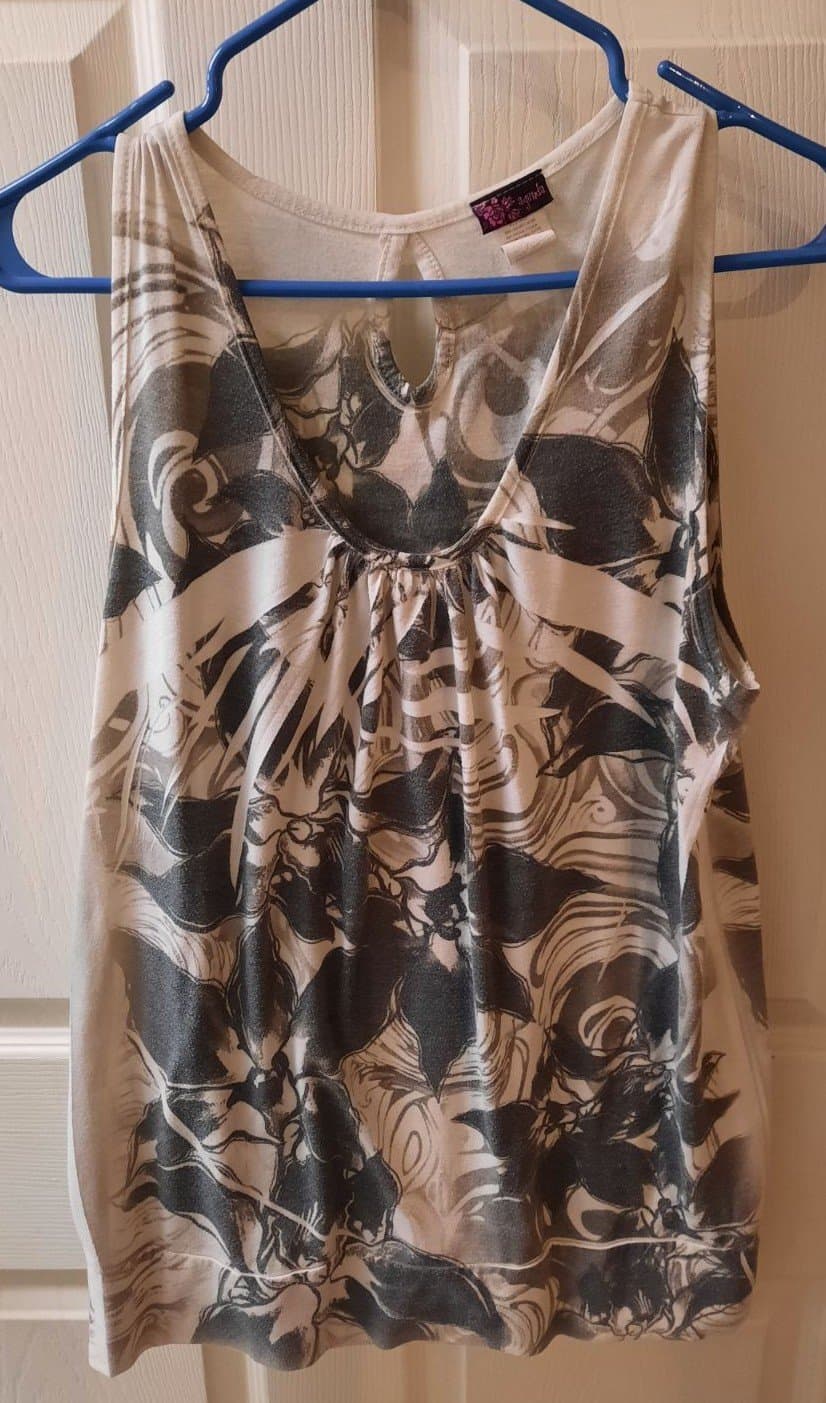 Size L Floral Tank Top
