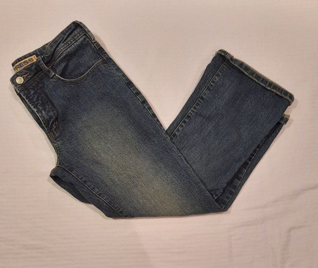 Express Precision Fit Capri Jeans