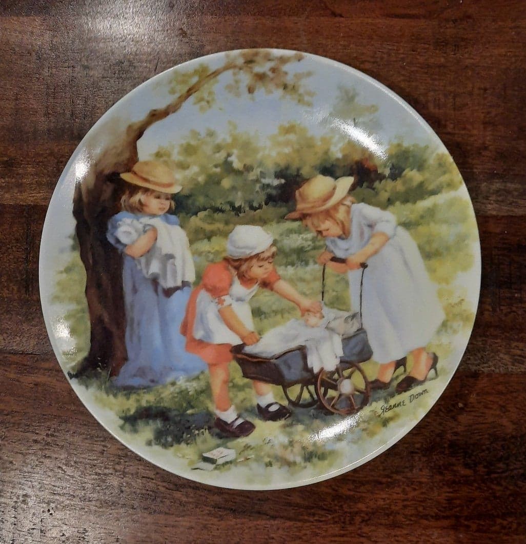 1984 Vintage Collectors Plate