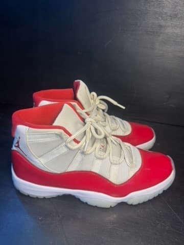 Jordan 11 cherry size 11