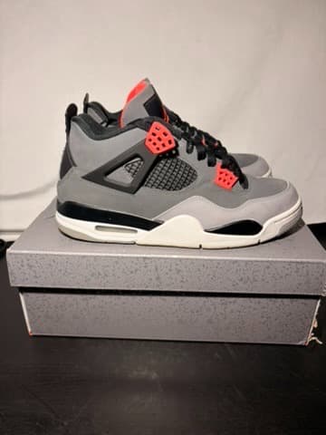 Jordan 4 with box size 9