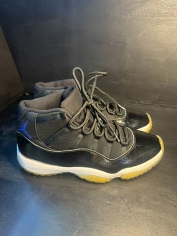 Jordan 11 used good condition