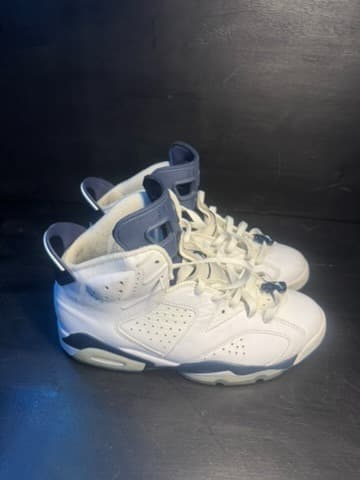 Jordan 6 size 10 good condition