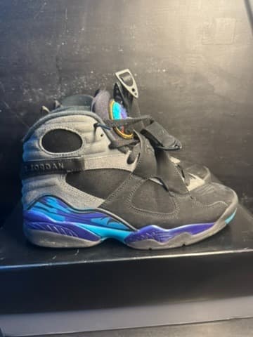Jordan 8 size 7.5 amazing condition