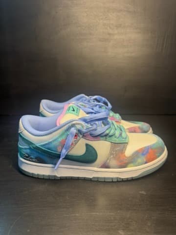 Nike Dunk Low Size 9.5
