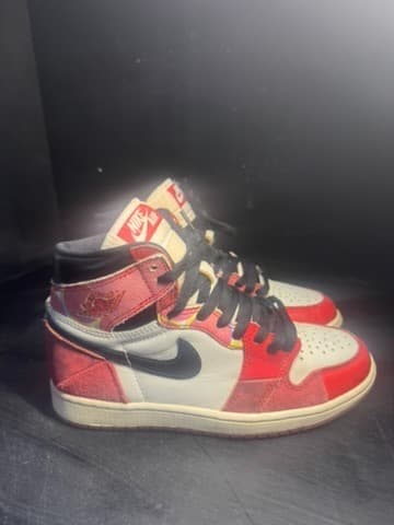 Jordan 1 mid size 5.5