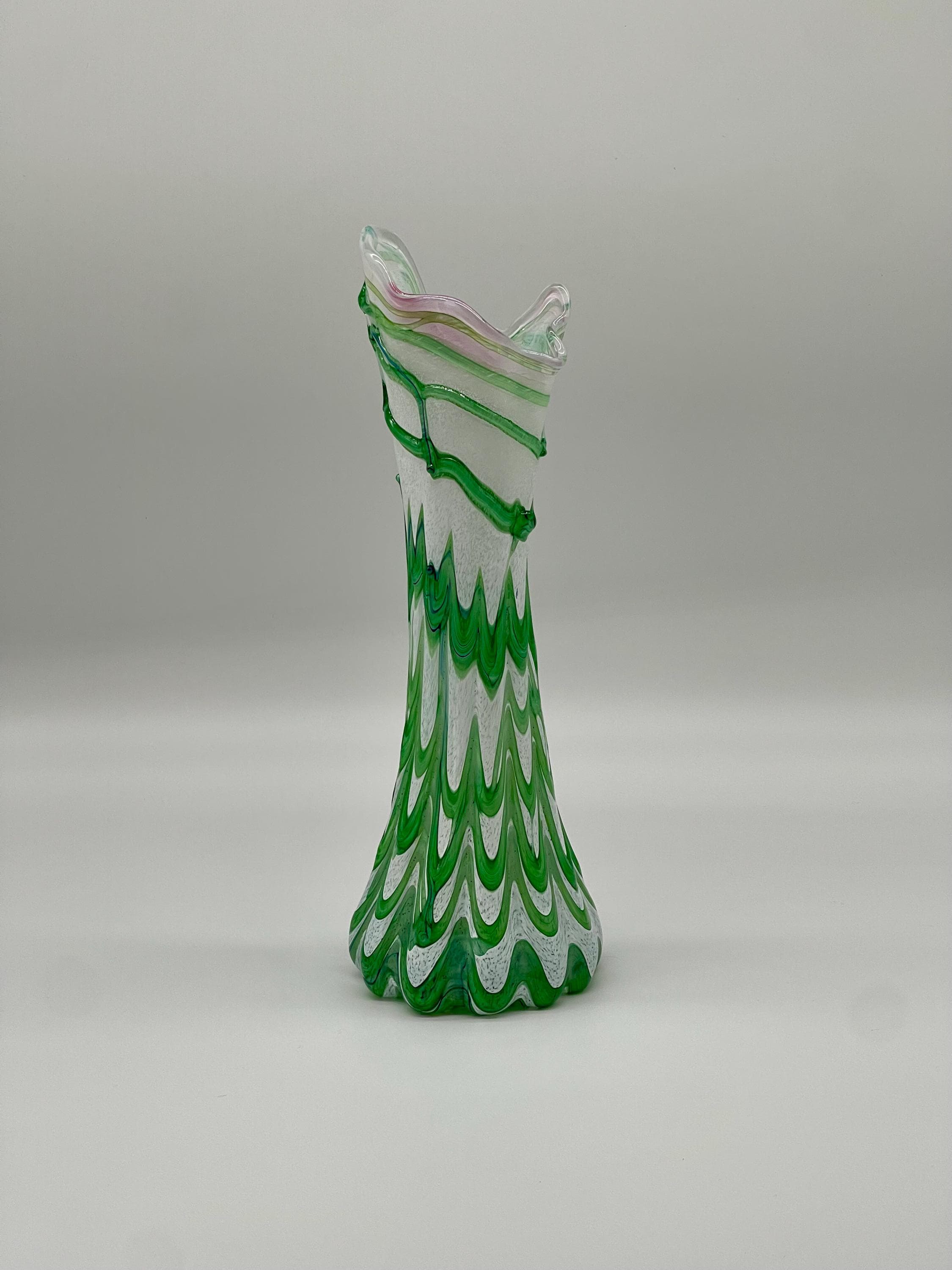 Vintage Murano Fenicio Glass Vase, Green White Pulled Feather Jack-in-the-Pulpit