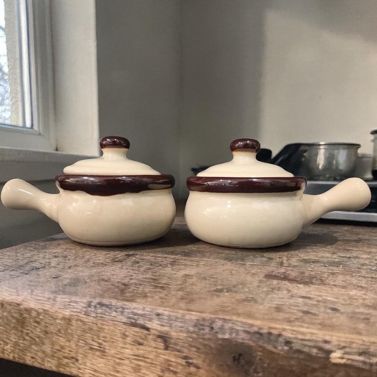 Ceramic Soup Bowls With Handles & Lids, Set of 2, Vtg Cream/ Dark Brown Crocks
