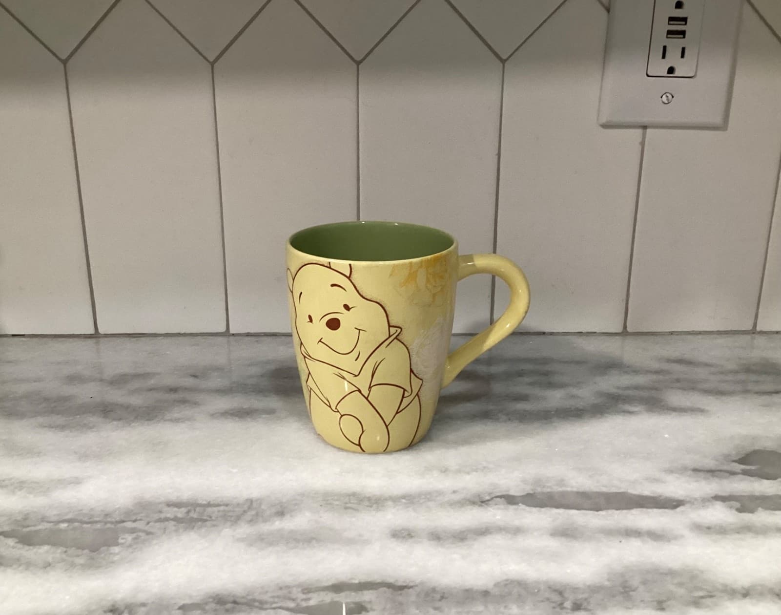 Disney Store Winnie the Pooh 16 Oz Coffee Cup Mug Ceramic Handle