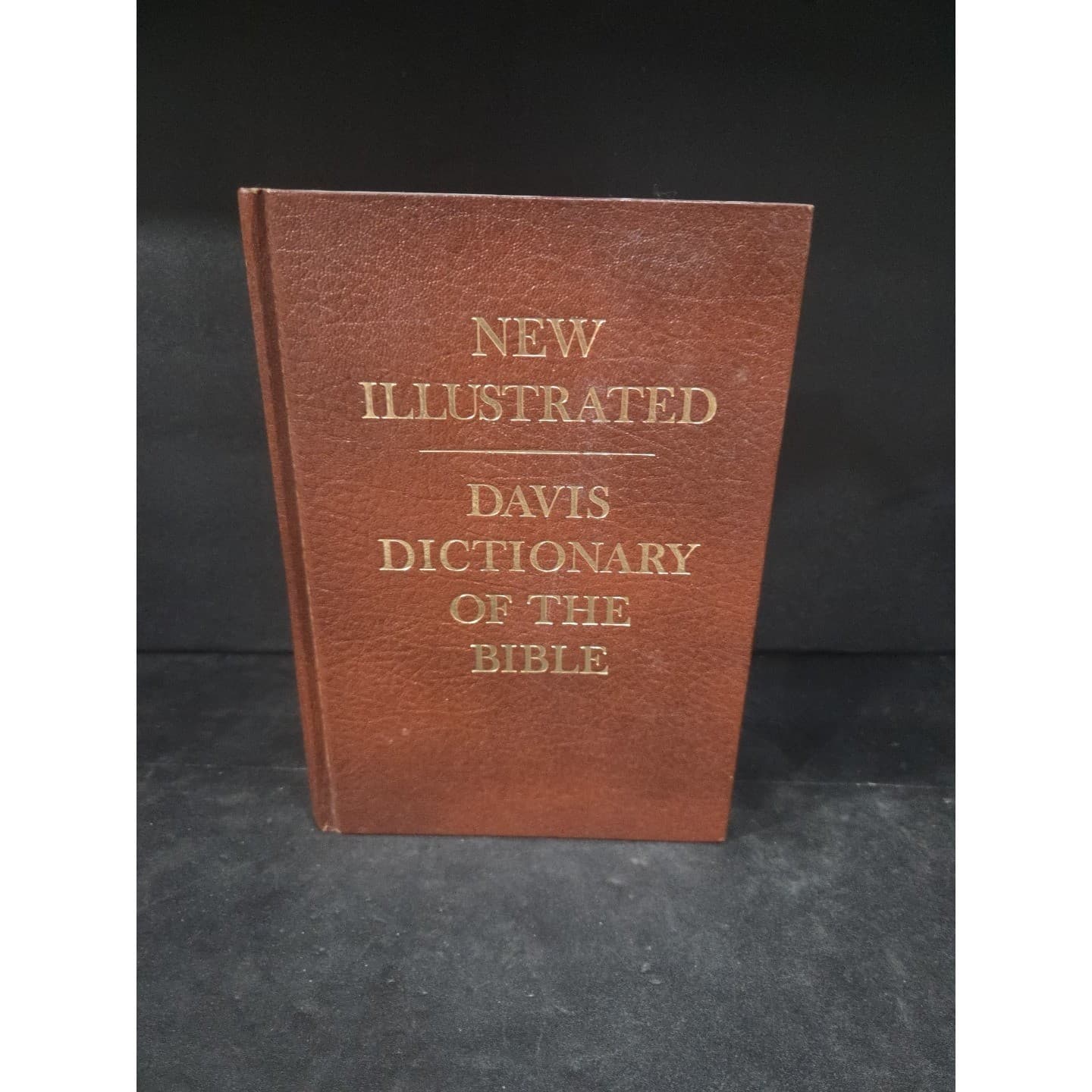 New Illustrated Davis Dictionary of the Bible Revised Edition, Hardcover