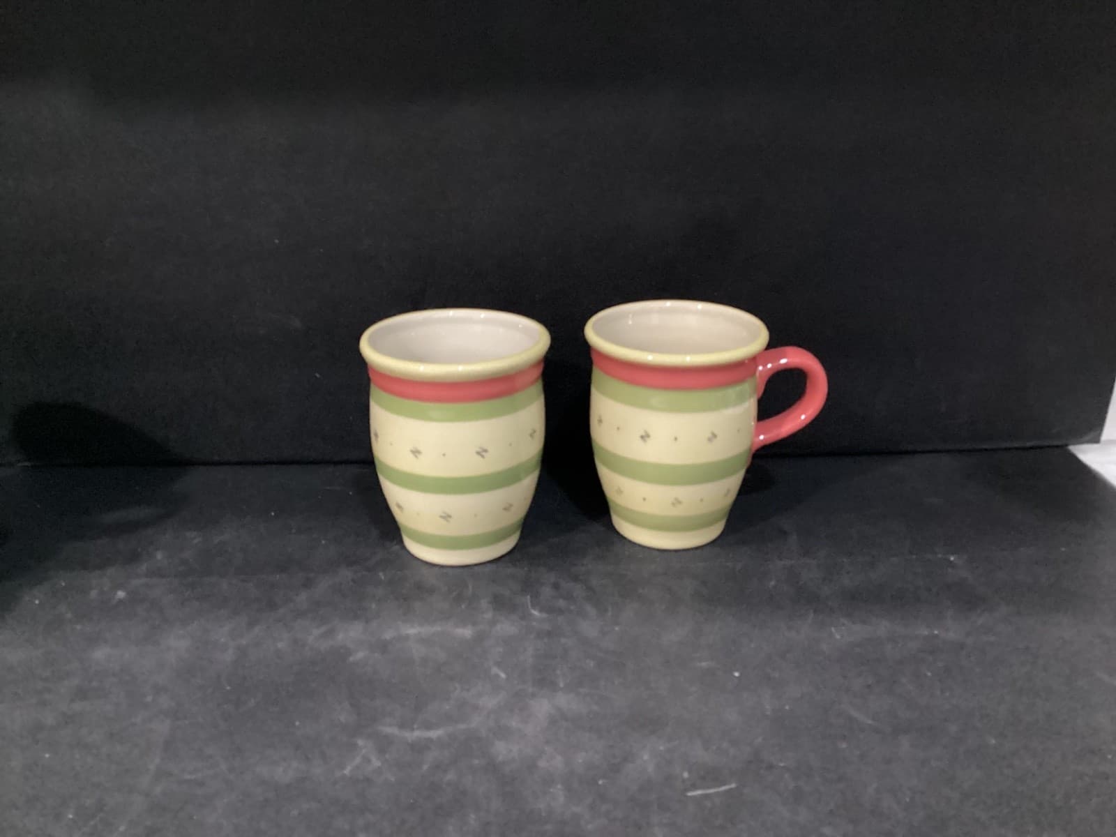 Pfaltzgraff The Secrets of Pistoulet by Jana Kolpen Coffee Cups Mugs Set of 2