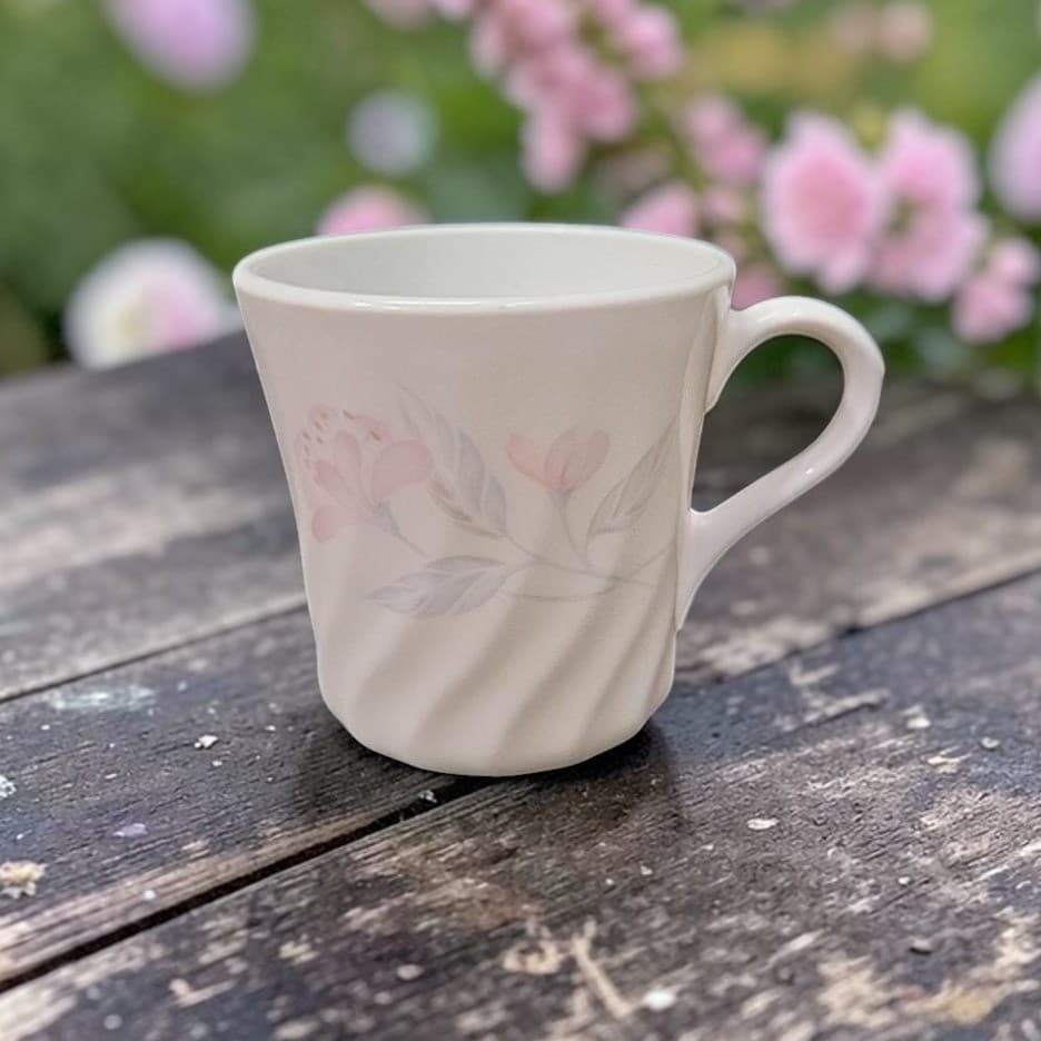 Corelle Pink Trio Coffee Cup, Swirled Poppy Mug, Corning Leaves Flower Pattern
