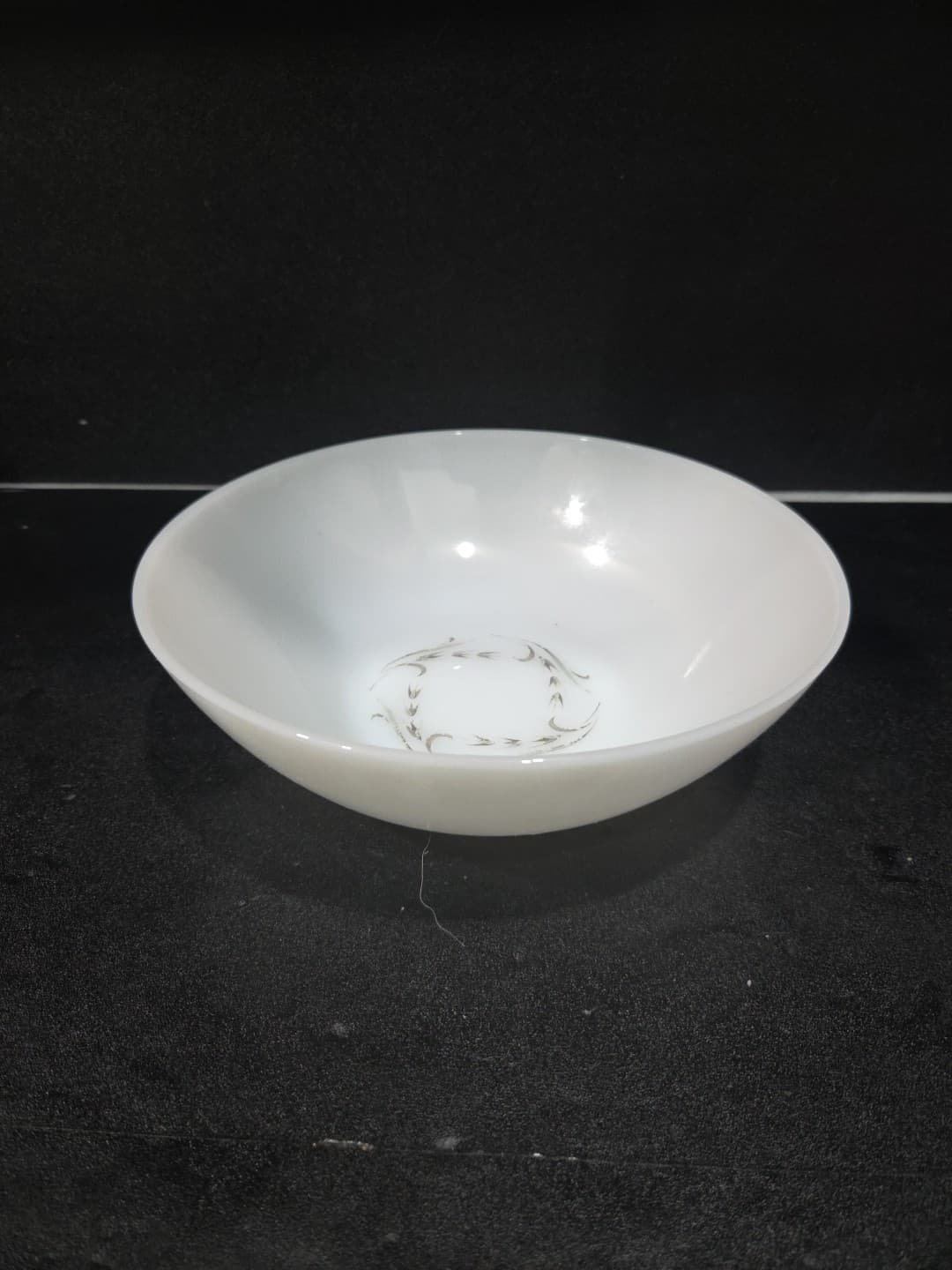 Anchor Hocking Silver Wheat Serving Bowl, Harvest Pattern, Suburbia Dessert Bowl