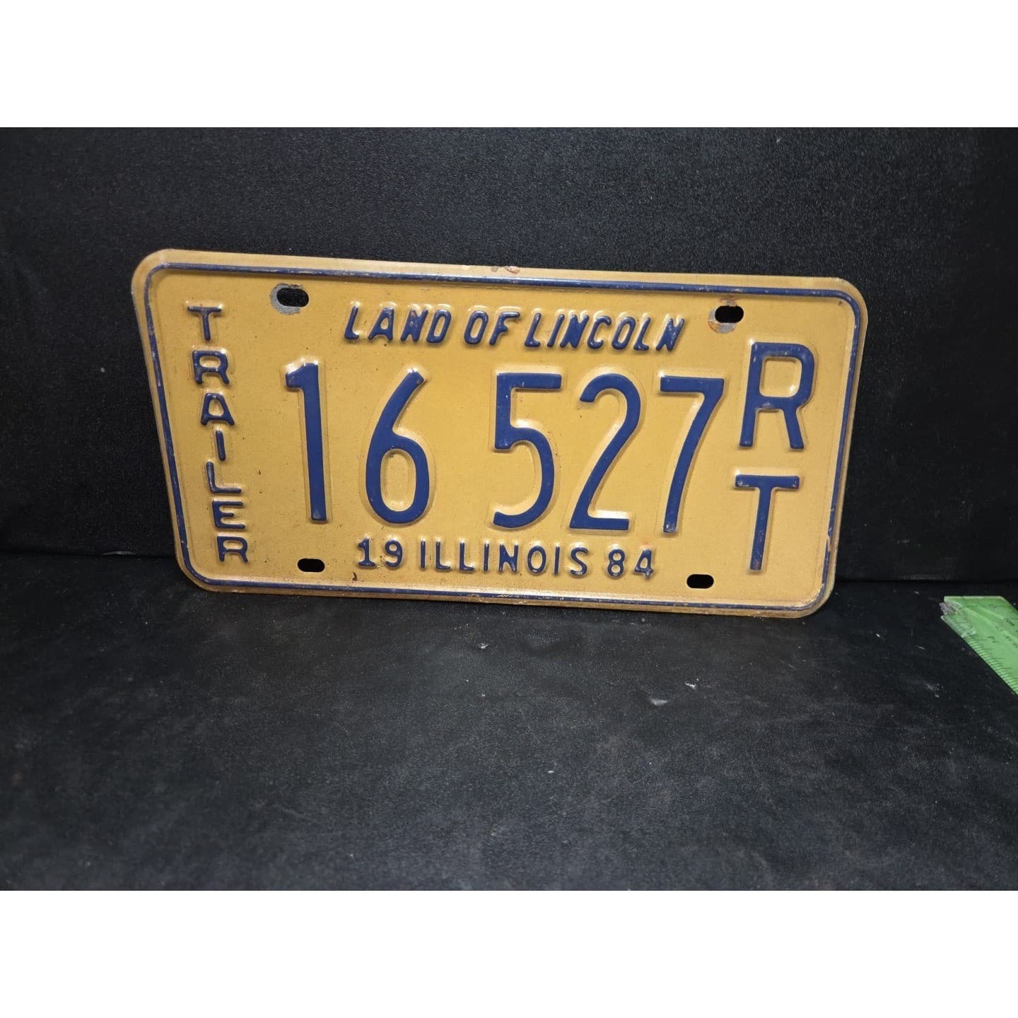 Illinois Trailer License Plate 16 527RT, Land of Lincoln, Yellow Navy, Vtg 1984