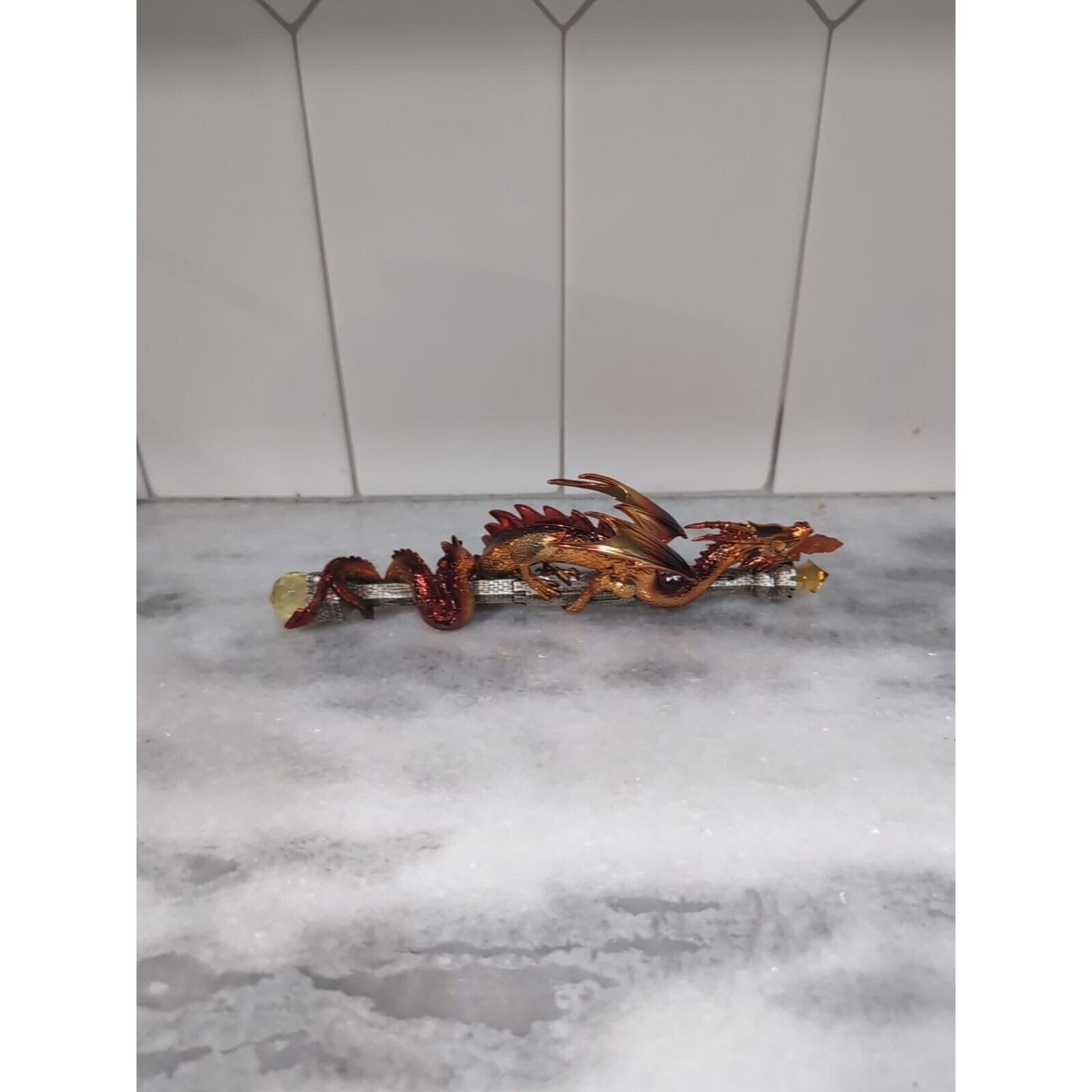 The Hamilton Collection Dragon Wand, Draco Magnus, Wands of Wonder Figure, Flaw