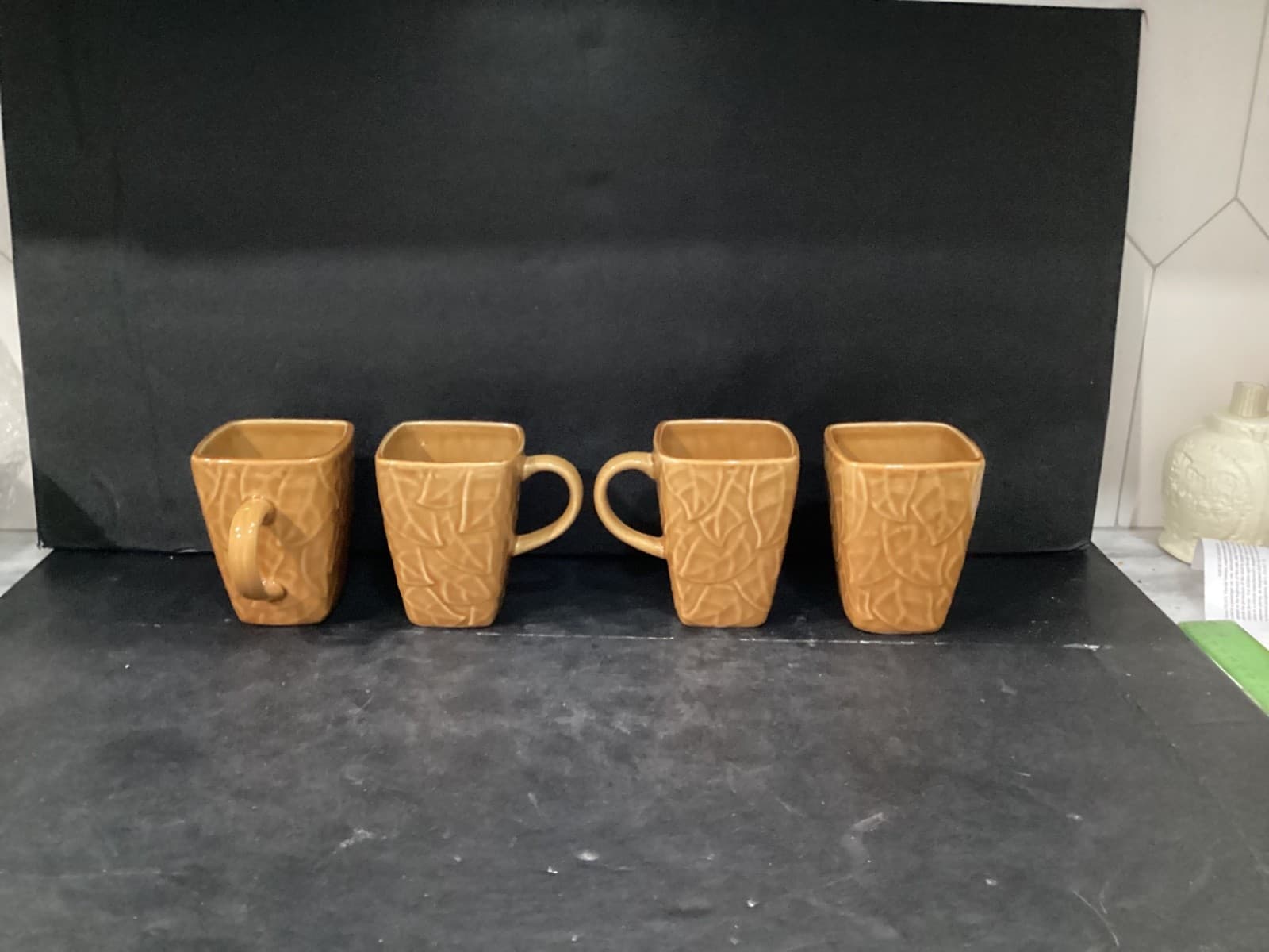 Style Eyes by Baum Bros Coffee Mug Tea Leaves Collection Glazed Set of 4