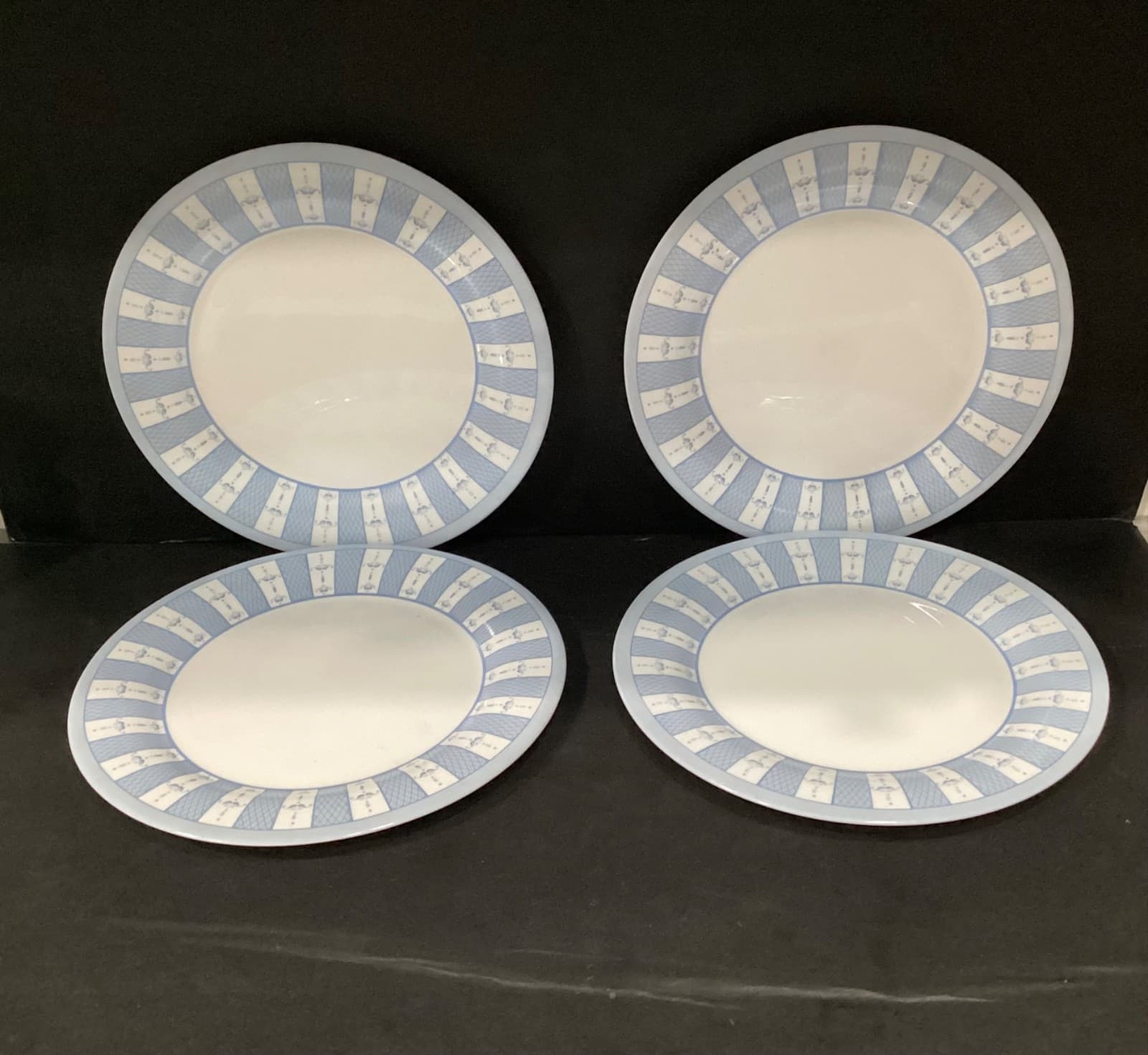 Martha Stewart Everyday Garden Trellis 10 3/4” Dinner Plates Set Of 4