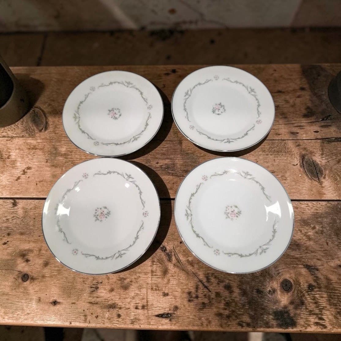 Signature Collection Petite Bouquet Bread Plates, Set Of 4, Floral Tableware