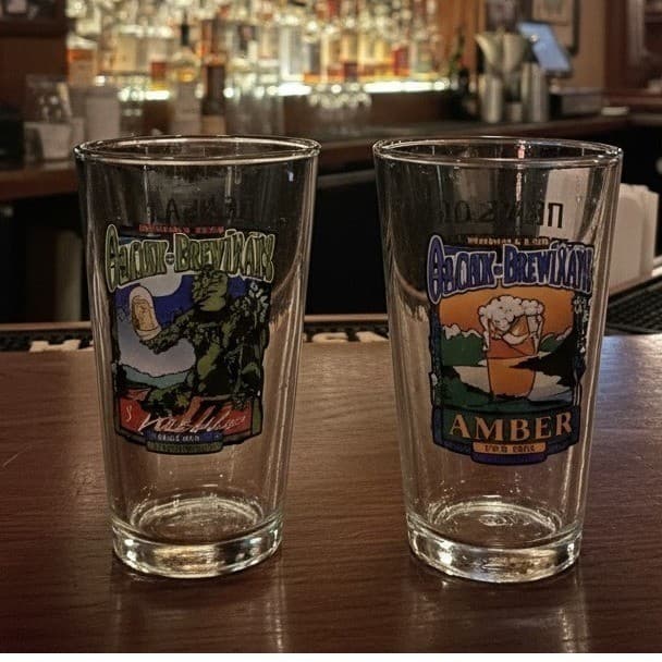 Glacier Brewhouse India Pale & Amber Ale Pints Glasses Set of 2 Anchorage Alaska