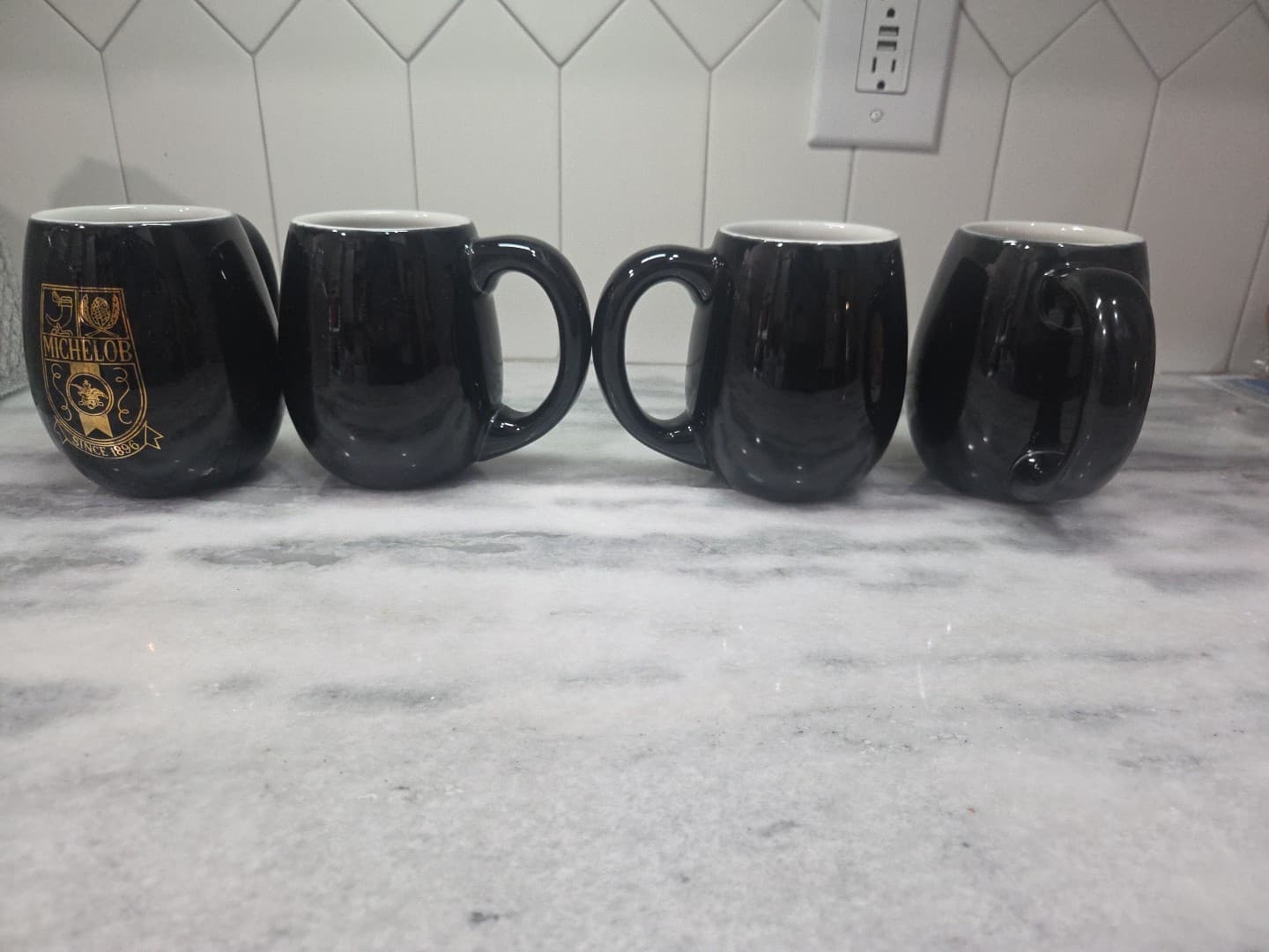 Michelob Black Beer Steins, Set of 4, Gold Crest Logo, Vtg Barware, Collectible