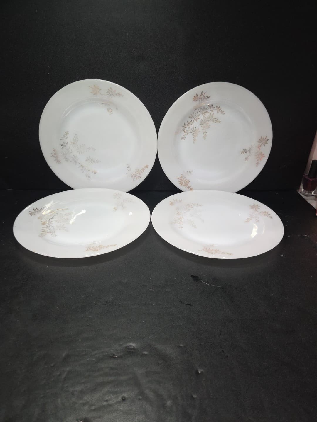 Federal Glass Golden Glory Dinner Plates, Vtg Milk Glass, Leaf Design, Set of 4