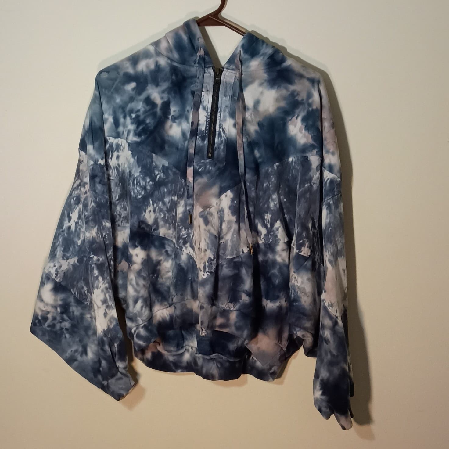 PINK Victoria's Secret Tie-Dye Half Zip Pullover Hoodie Blue/White Women's M