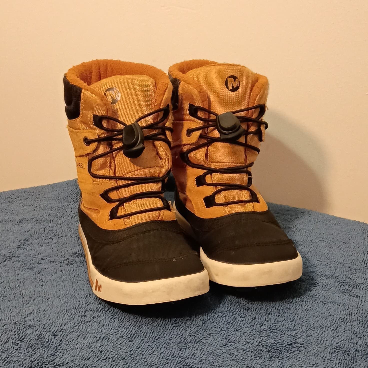 Merrell Snow Bank Waterproof Lined Snow Boots Tan/Black US 1M EU 32
