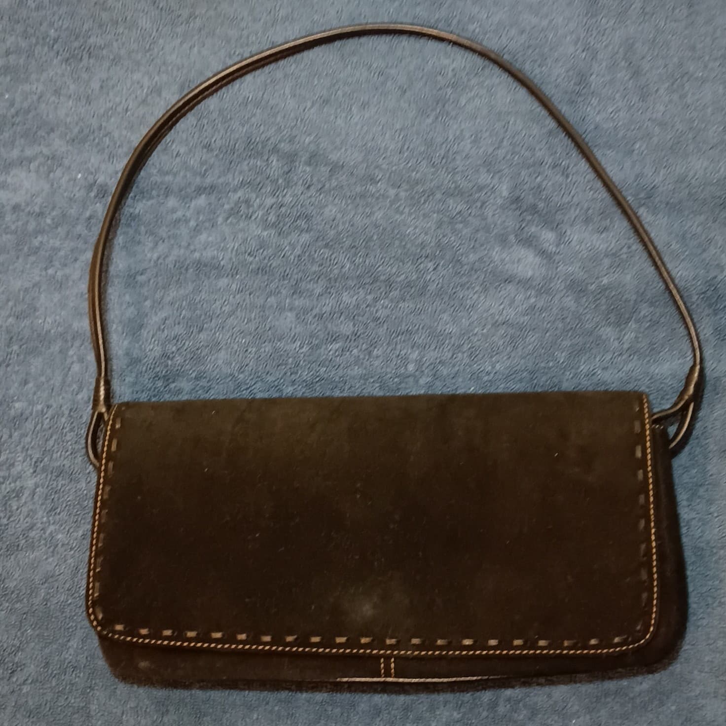 Liz Claiborne Shoulder Bag Black Blue Lining Gold Hardware Zip Pockets
