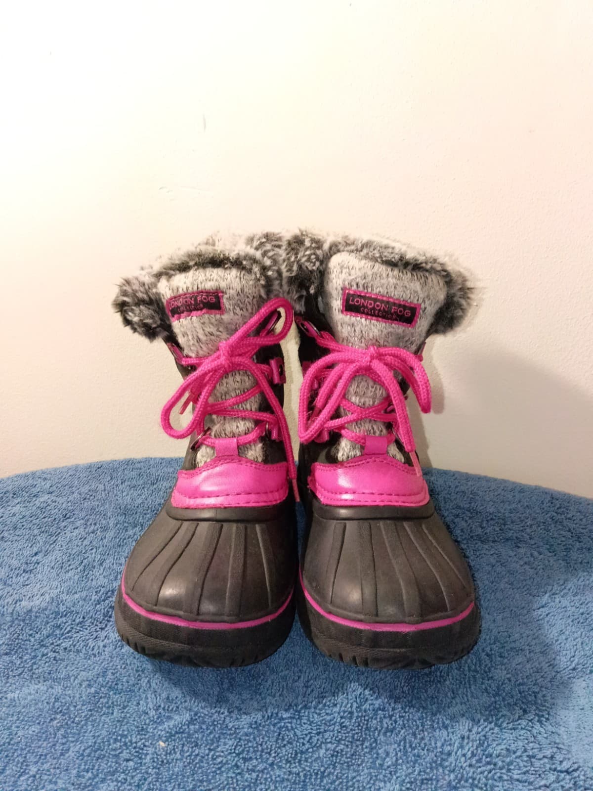 London Fog Girls Ankle Snow Boots Lined Faux Fur Lace-Up Black/Pink/Gray Sz 2