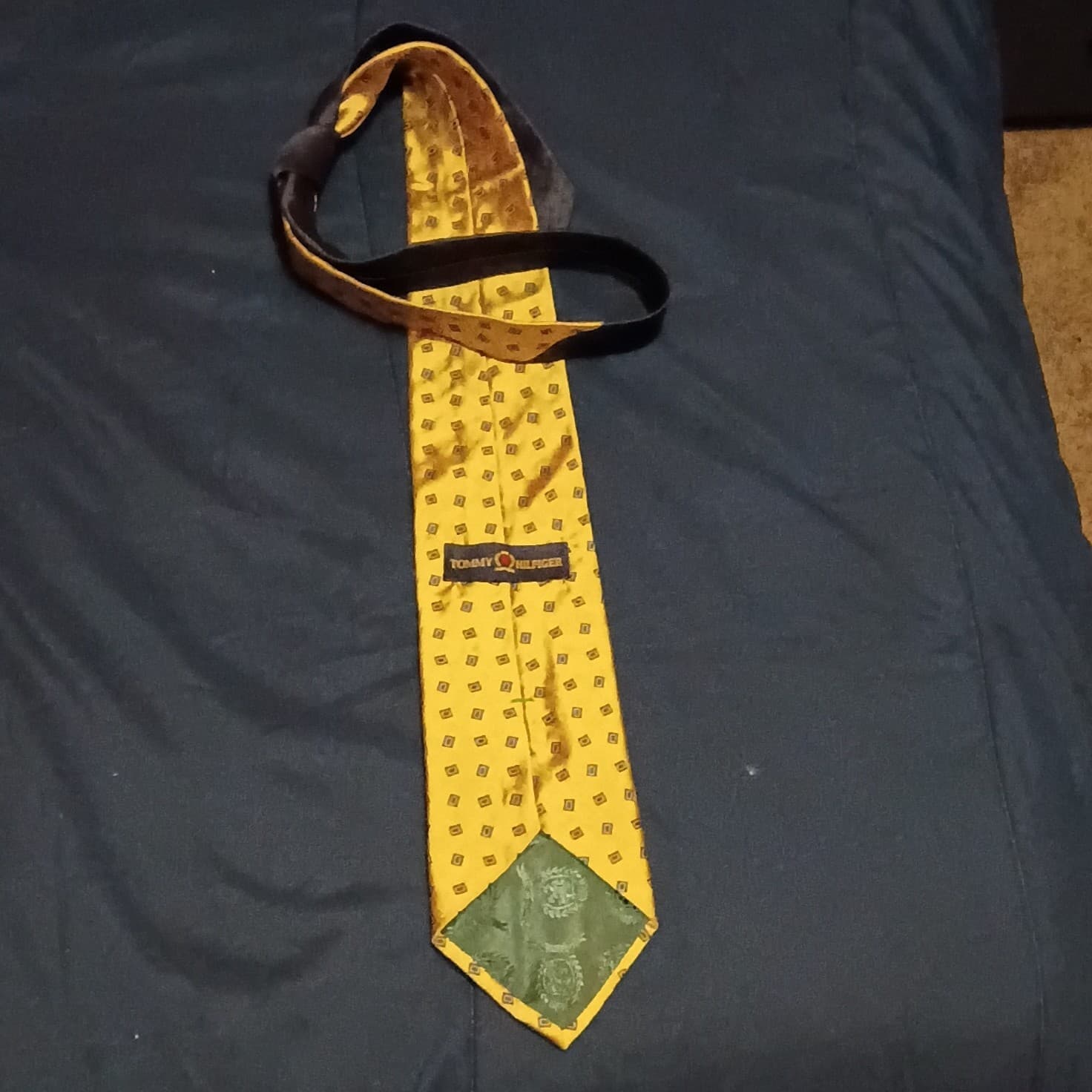 Tommy Hilfiger Men’s Woven Silk Tie Gold, Blue, Green & Black Geometric