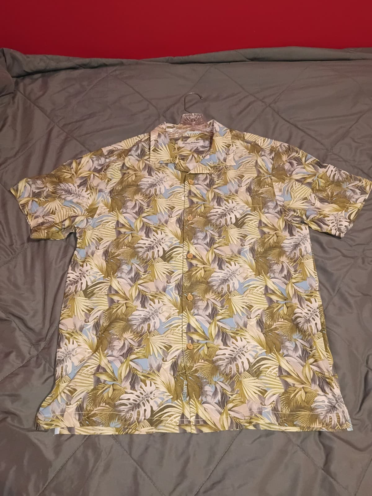 Tommy Bahama Coastal Ease Mens M Short Sleeve Button-Up Woven Cotton Hawaiian