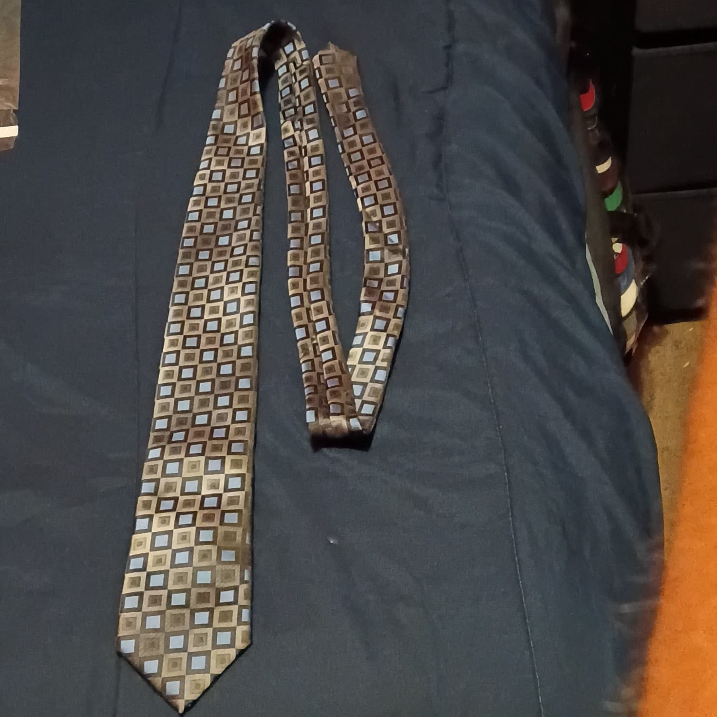 Geoffrey Beene Men’s Woven Polyester Tie Blue, Gray & Black Geometric Extra Long