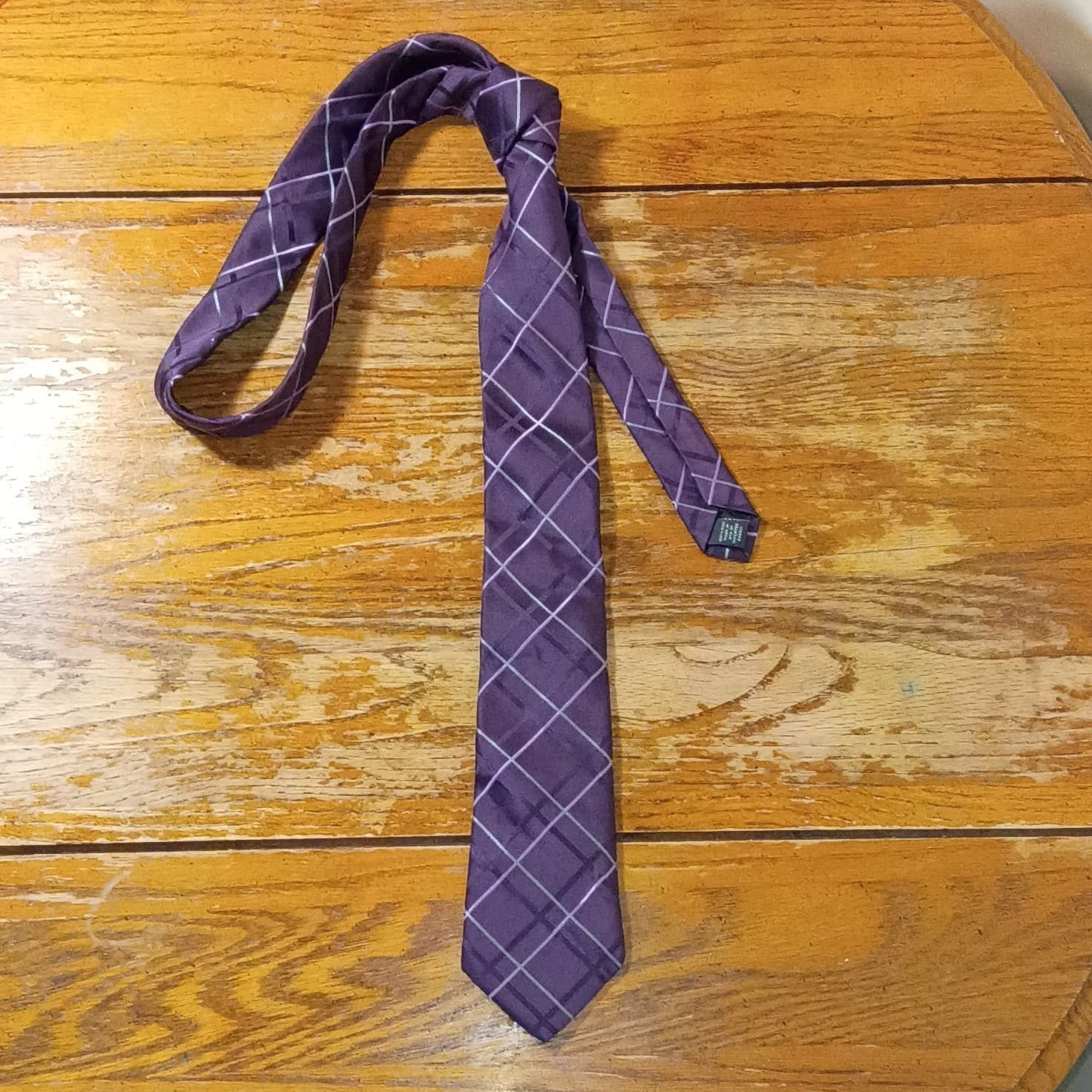 Express Design Studio Men’s Silk Tie Purple & Gray Plaid & Checks Logo Accent