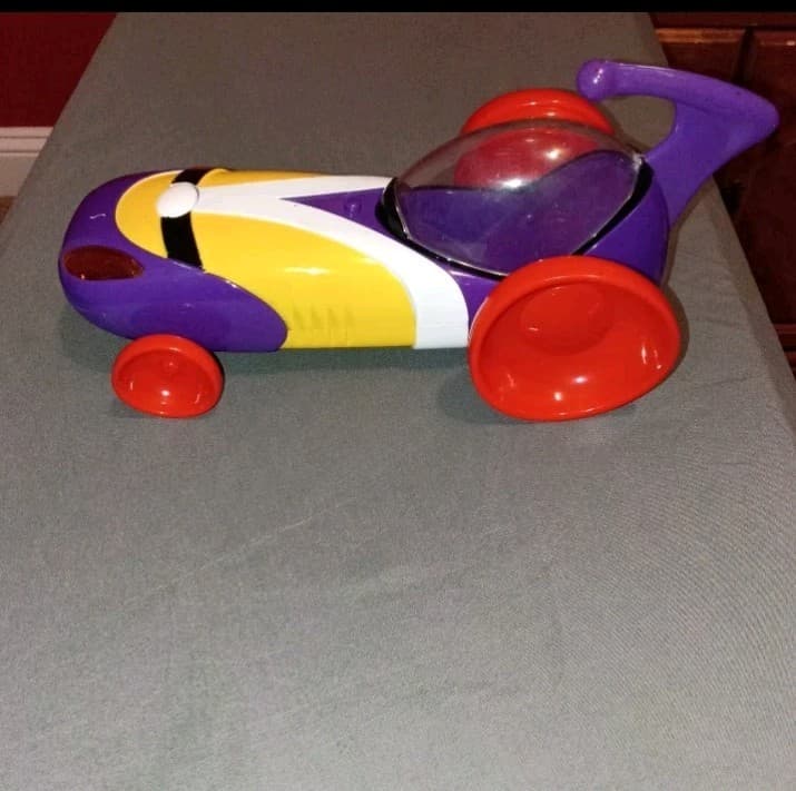Big Idea Entertainment VeggieTales Toy Vehicle Car Purple/Yellow/White 2012
