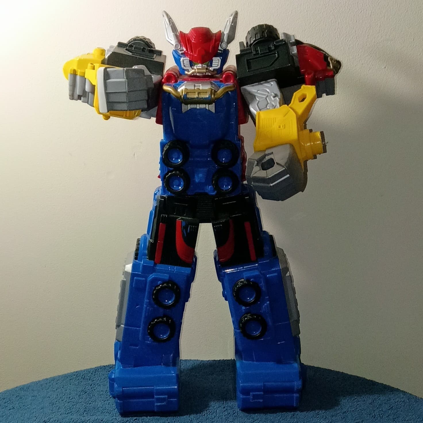 Hasbro Power Rangers Megazord Robot Figure 2019 MPN E8506 Ages 4+