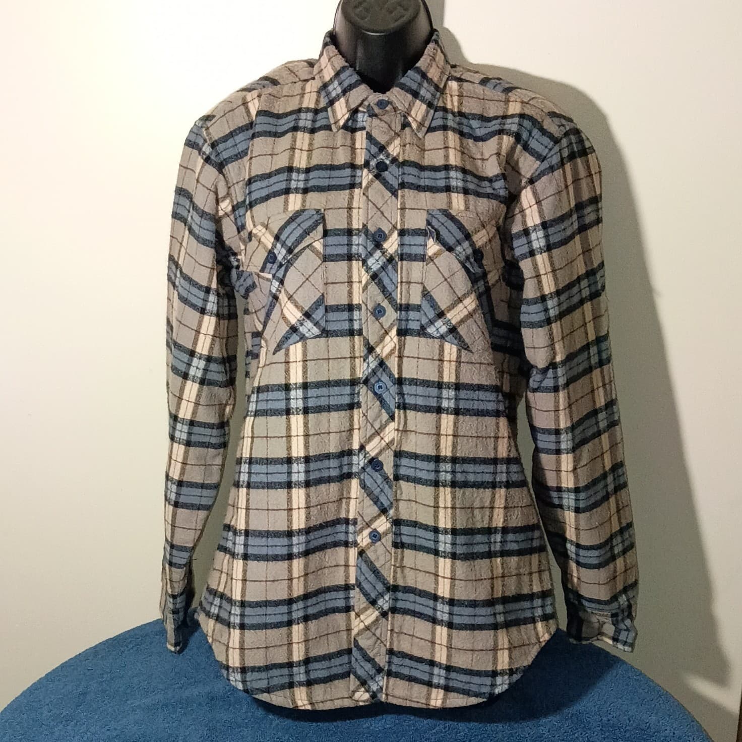 Vintage Pine Grove Wool Blend Flannel Button Down Long Sleeve Shirt. Size small