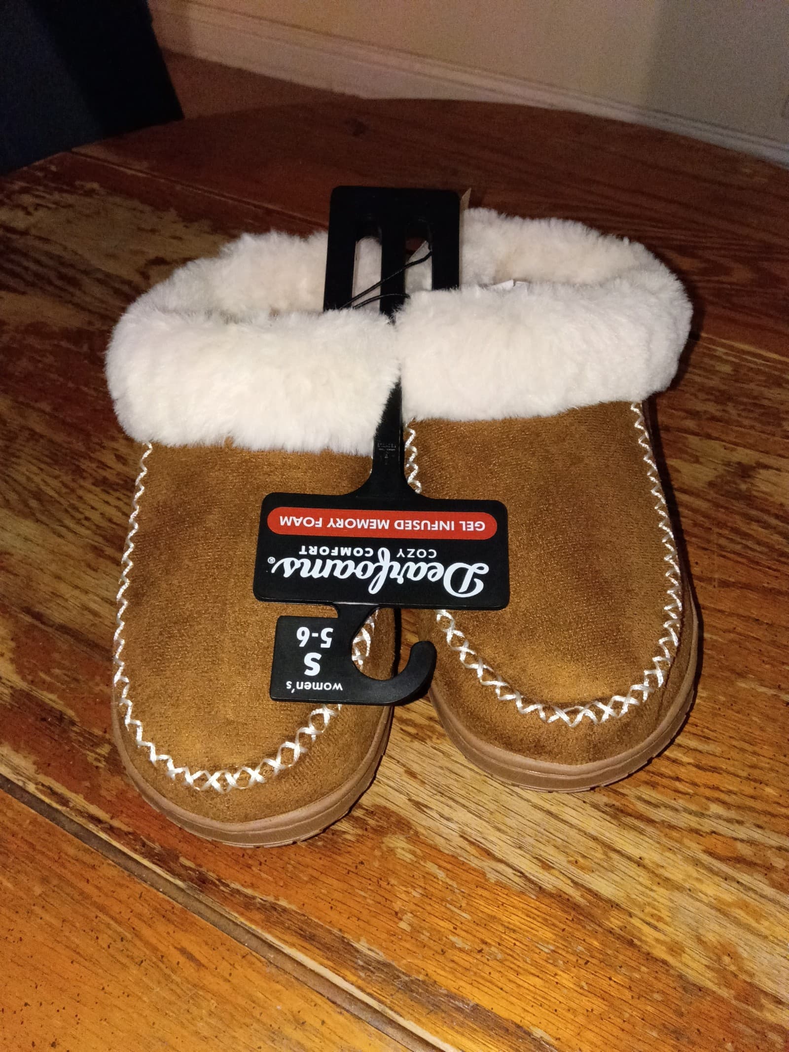 Dearfoams cozy comfort gel infused memory foam slippers size small 5-6 women's