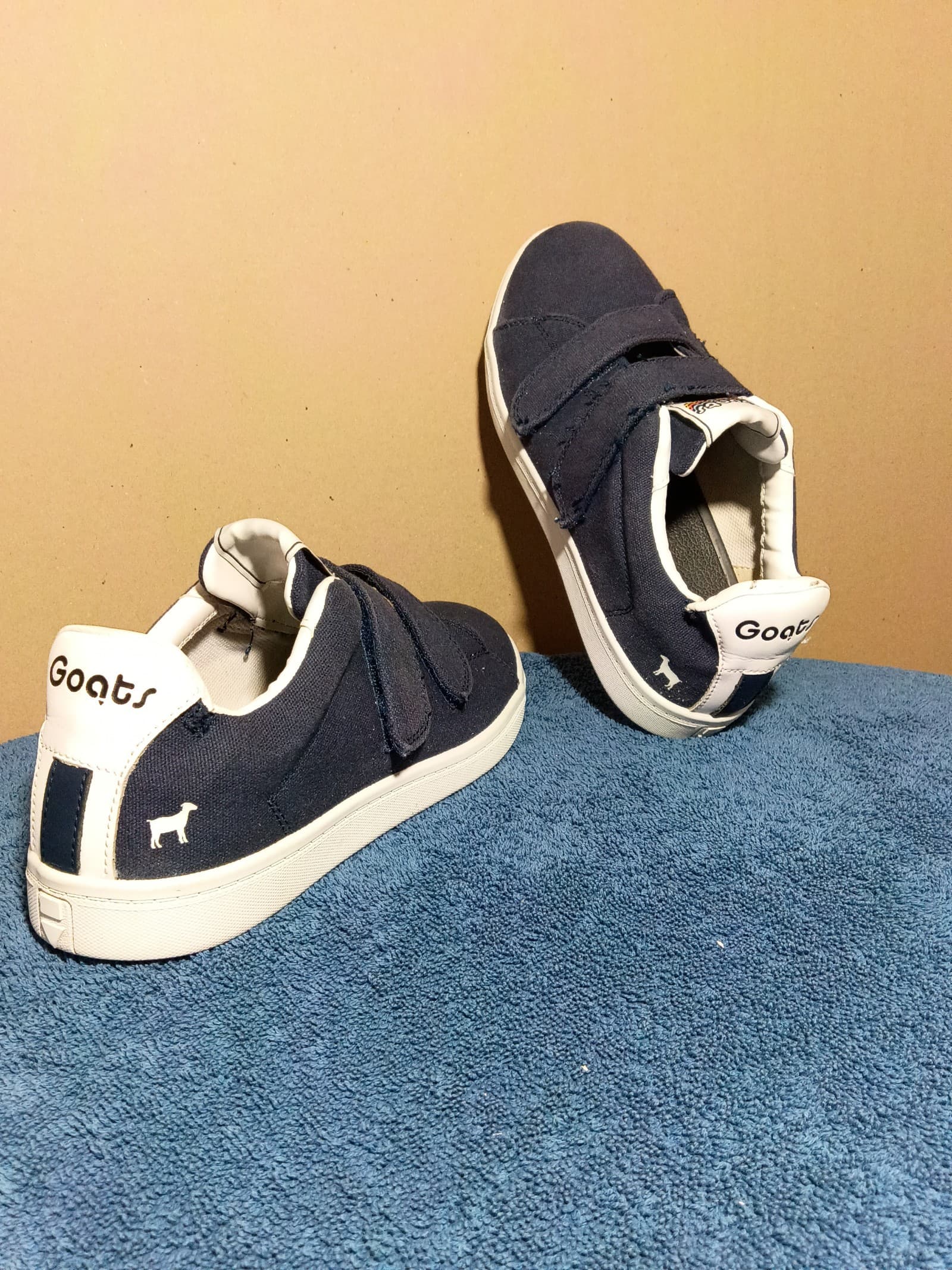 Goats double strapcasual skateboarding shoes men's size 7.5 navy blue and white
