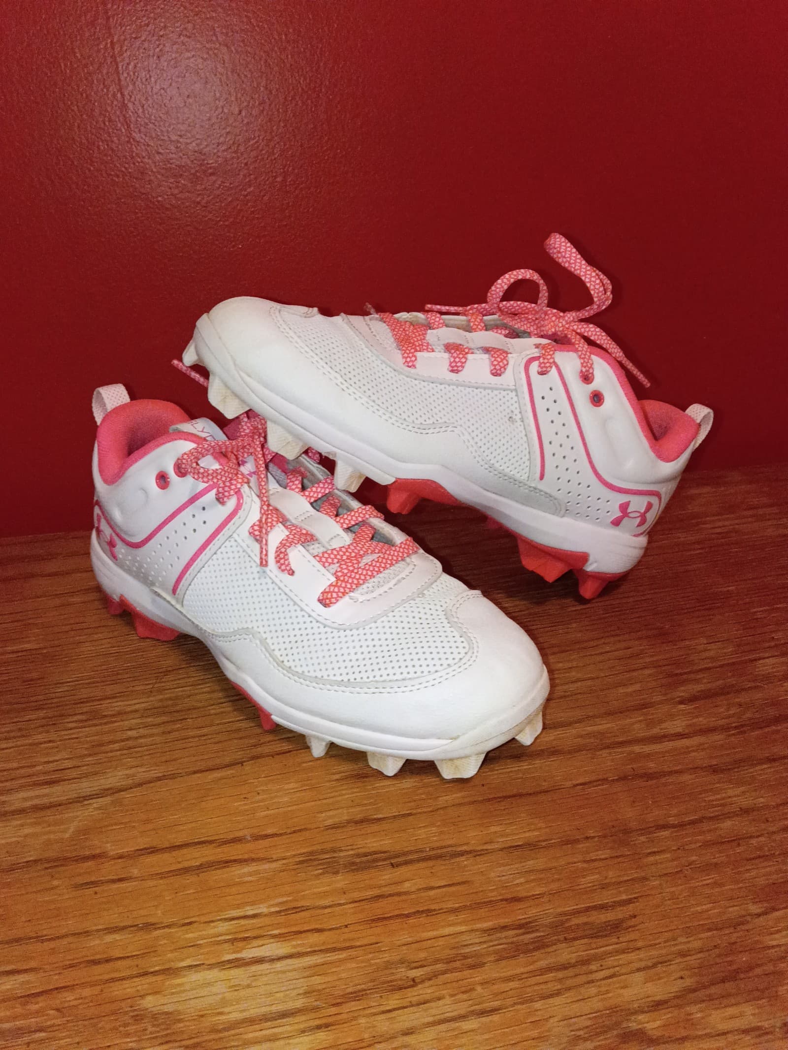 Under armour girls softball cleats pink and white