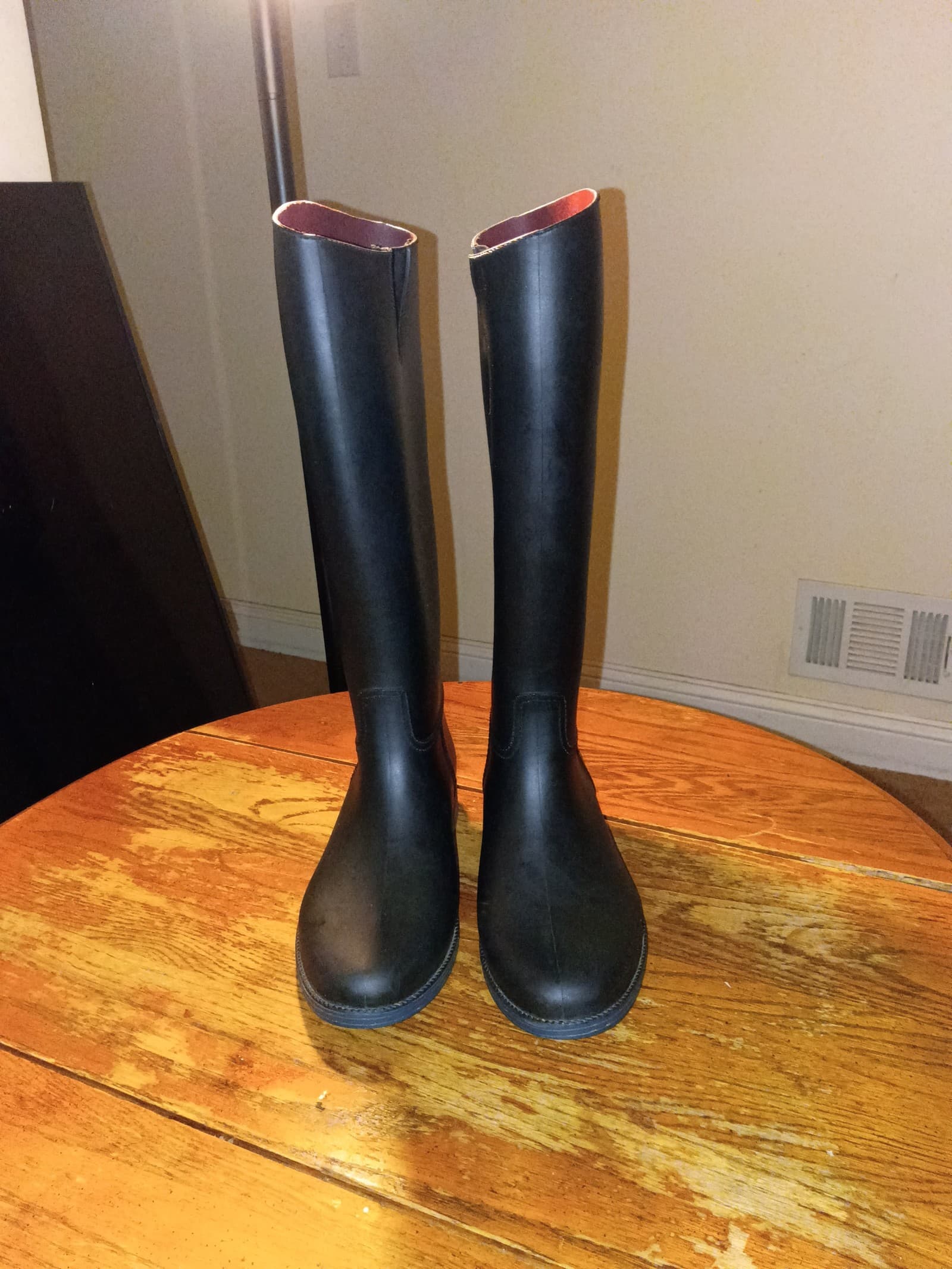 Tommy hill figure rain Boots women's size 10