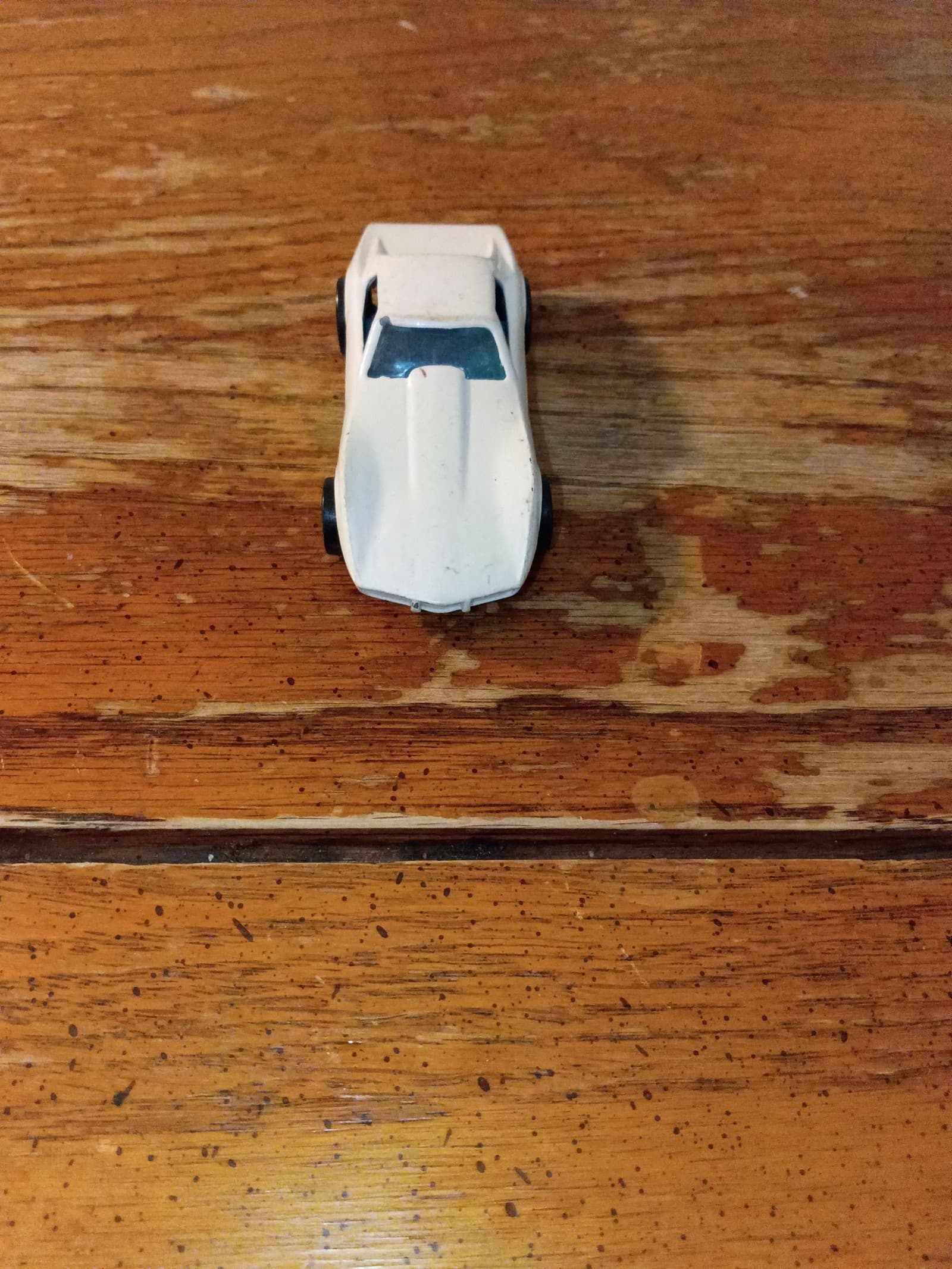 Vintage Hot Wheels mattel collectable Corvette 1975 toy race car
