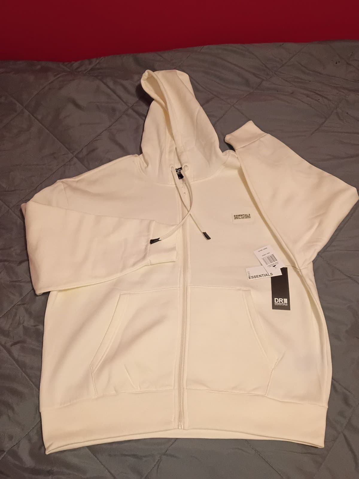 Essential zip up jacket color cream men's size large brand new with tags