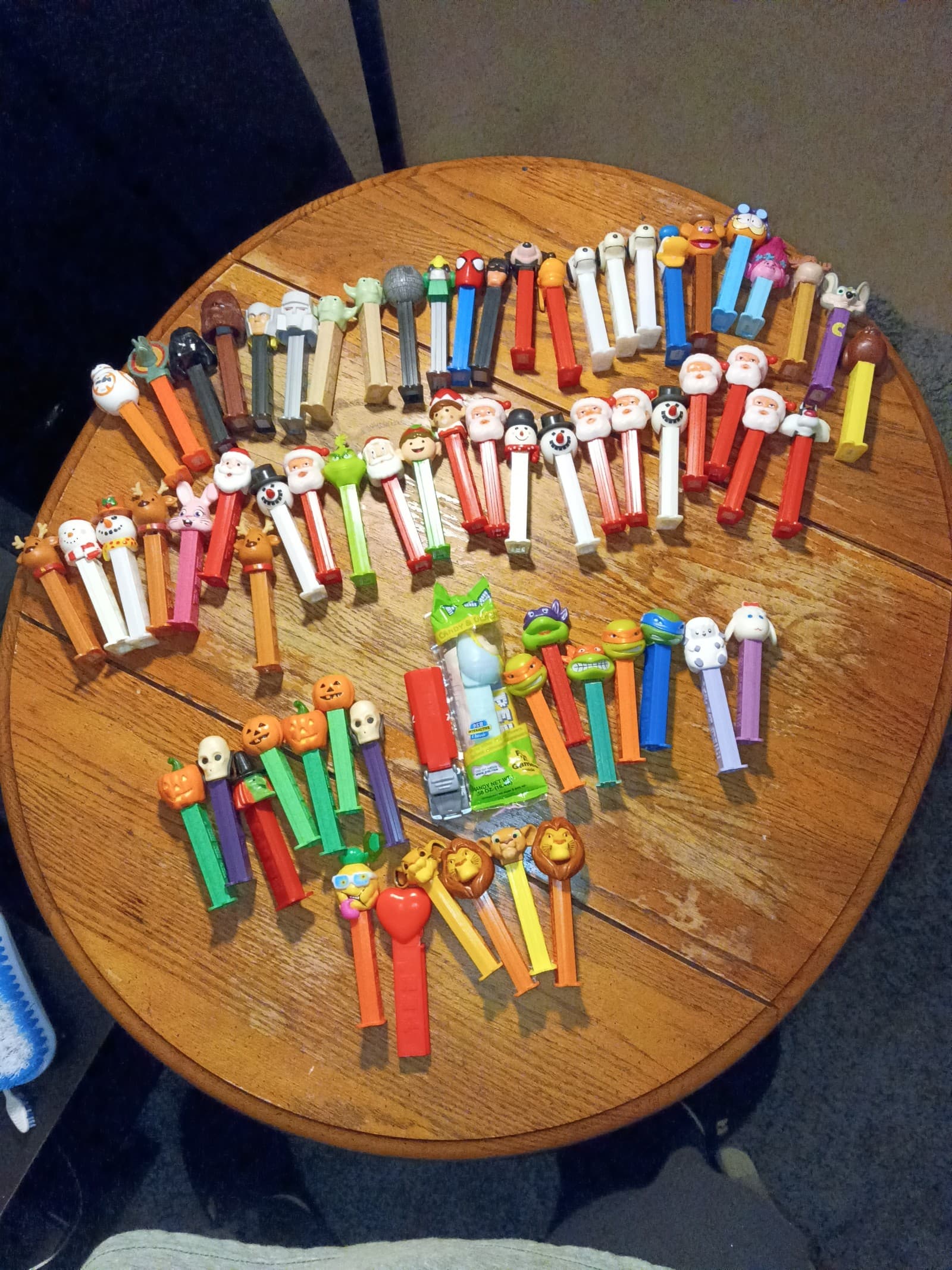 Pez dispenser's assorted characters Disney marvel Star wars Christmas ect.