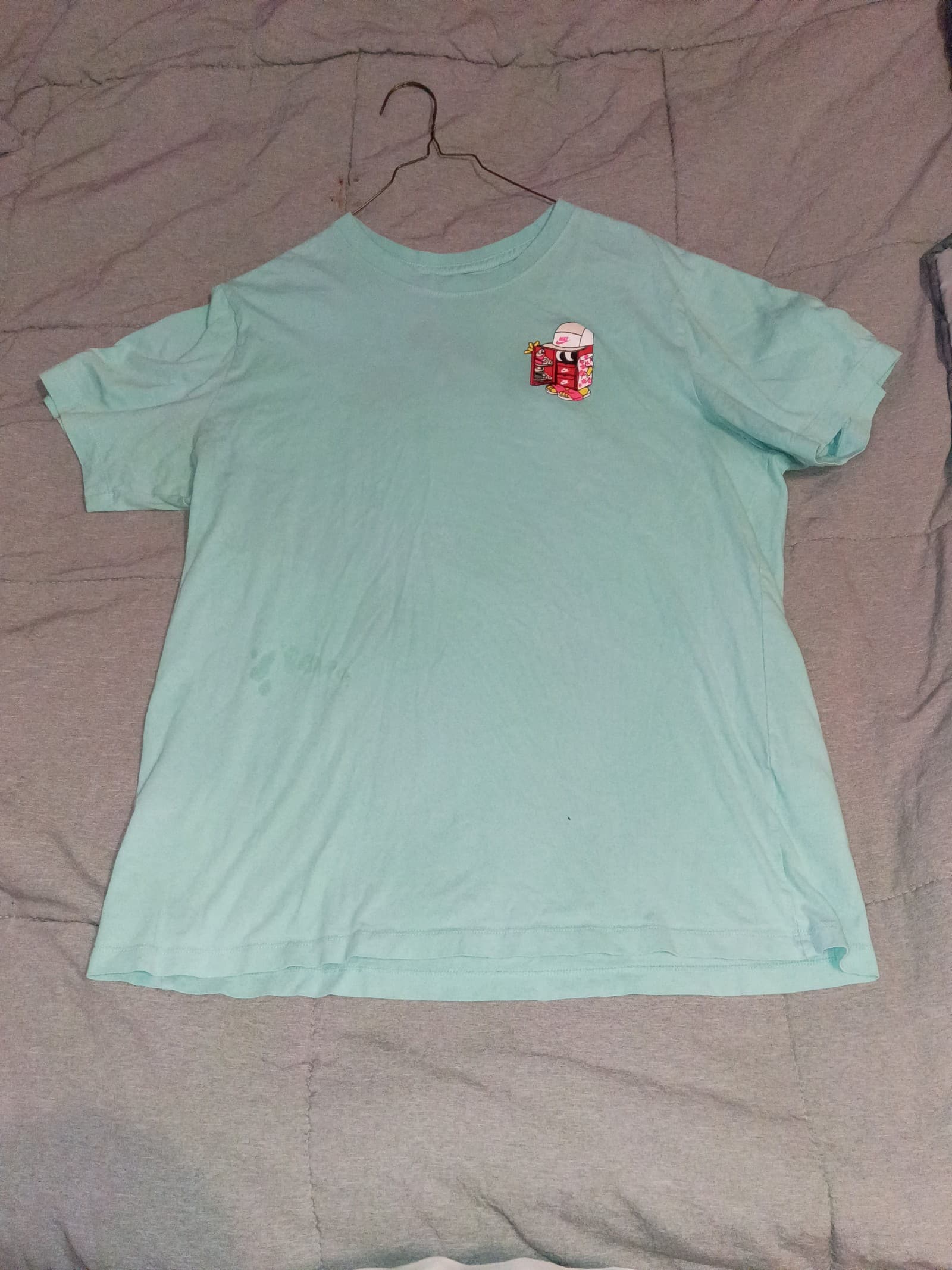 Nike T-shirt mens size large