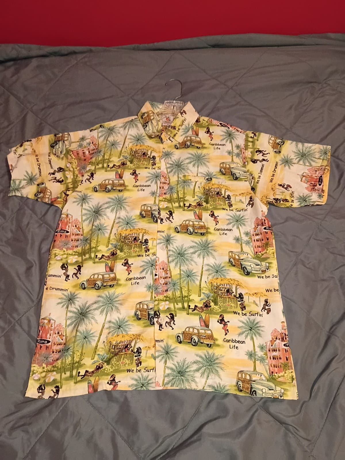 Rima Beach world Caribbean life logo button down men's size medium a006