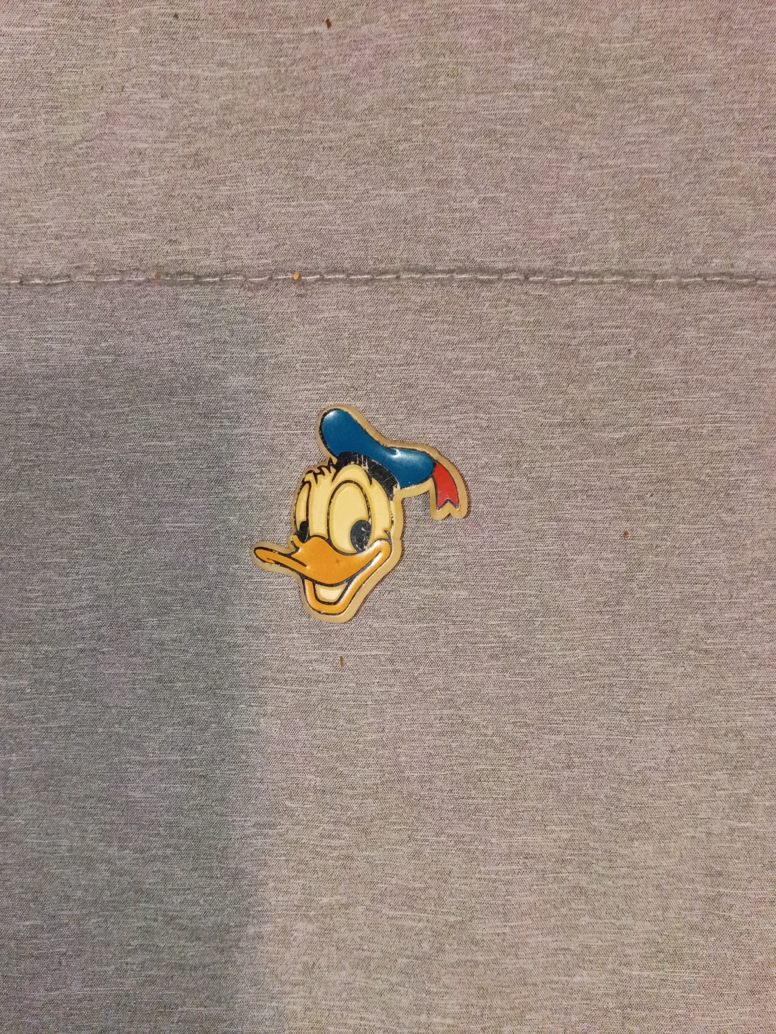 Donald duck vintage pin for T-shirts