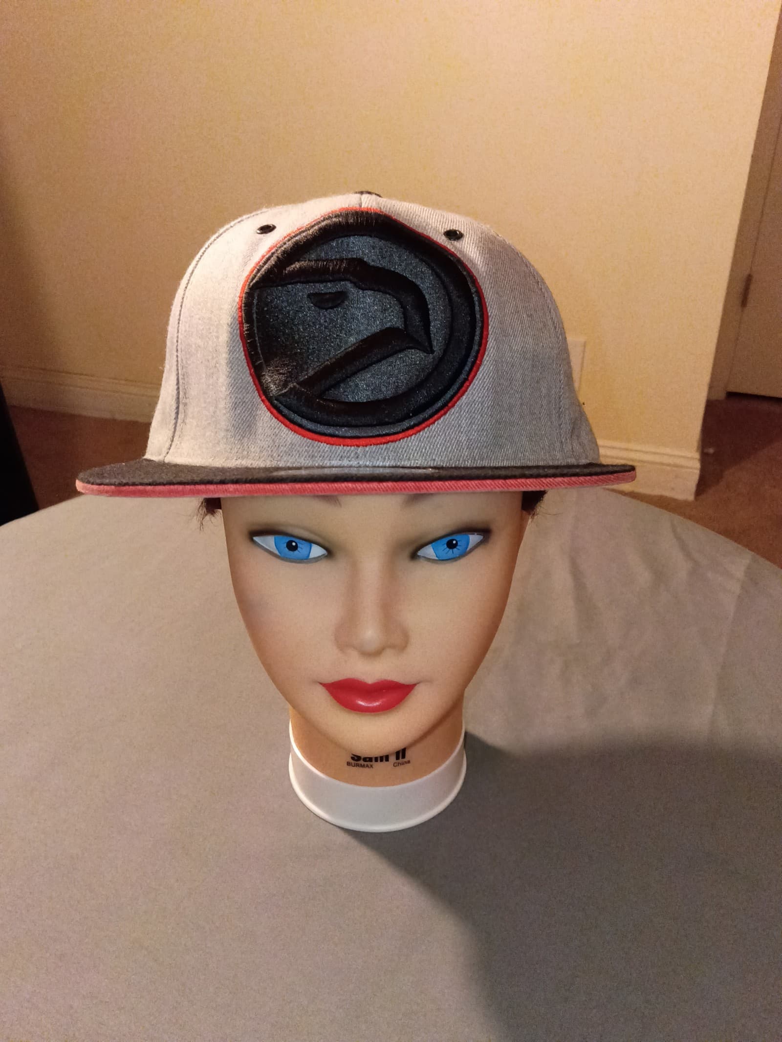 Mitchell & Ness throwback Atlanta Hawks fitted hat size 7 and 1/4